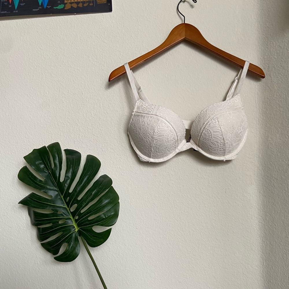 Victoria’s Secret Bombshell Bra